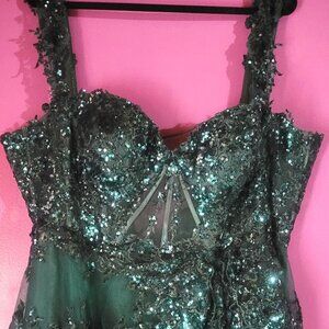 Emerald Green Sequin & Lace Prom Dress